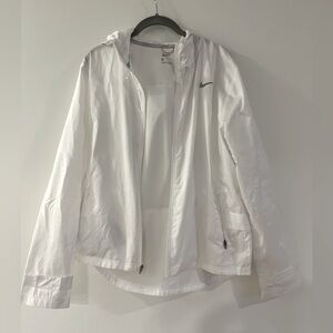 White Nike Windbreaker: Size M